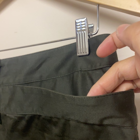 Moussy quality army green shorts with pockets - Picture 8 of 14